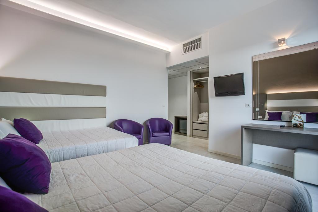 Hotel Boemia Riccione Exterior foto